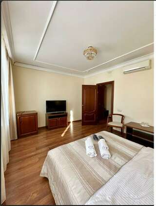 Гостиница Гостиный дворик Ярославль Стандартный двухместный номер с 1 кроватью-2