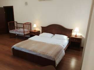 Гостиница Гостиный дворик Ярославль Семейный номер-1